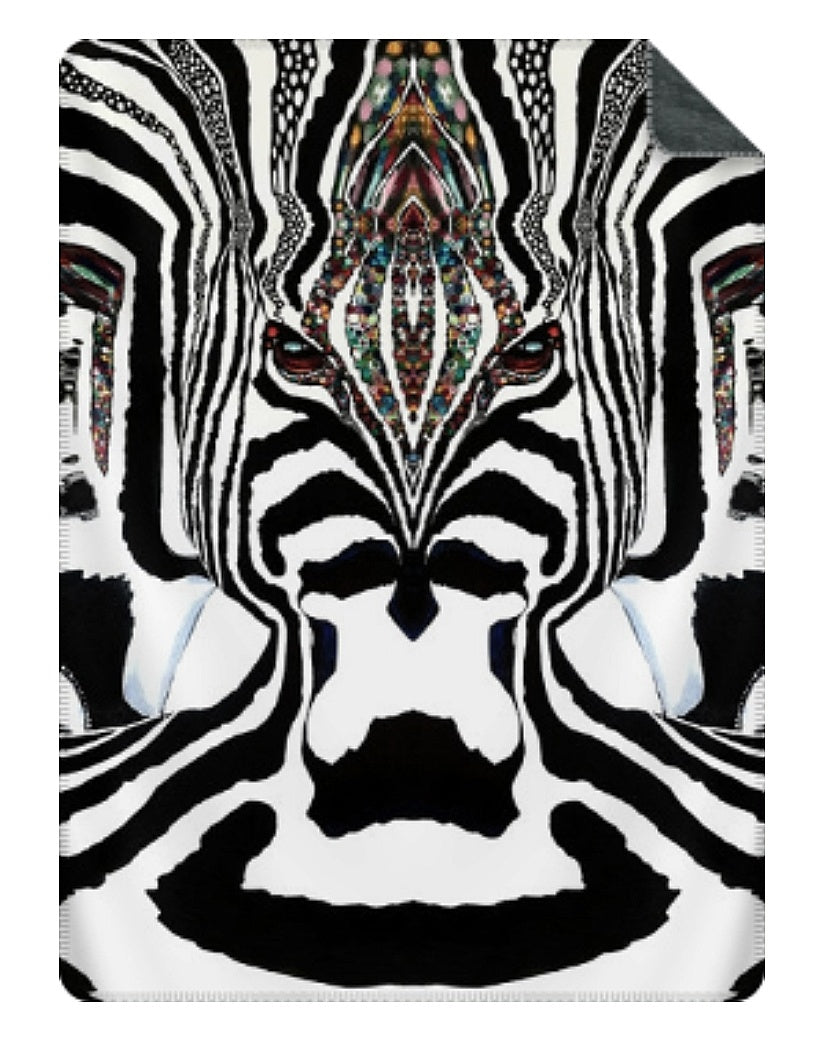 ZEBRA svart/vit - Stor sammetslen filt- Design by Helena Mernissi